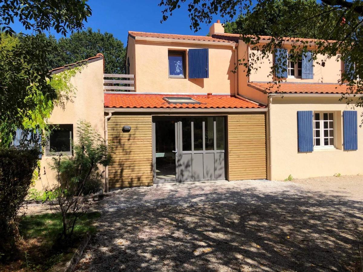 Maison Charmante Avec Piscine Privee A Saint-Georges-De-Pointindouxc Exteriör bild